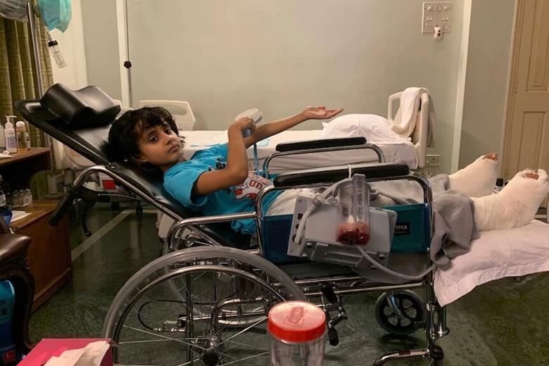 With help from phages sourced through a Phage Directory alert, Sydney physicians Ameneh Khatami and Jon Iredell saved 7-year-old Dhanvi’s leg from amputation. This successful case helped kickstart Phage Australia.